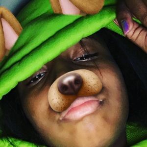 Meet your Posher, Mia